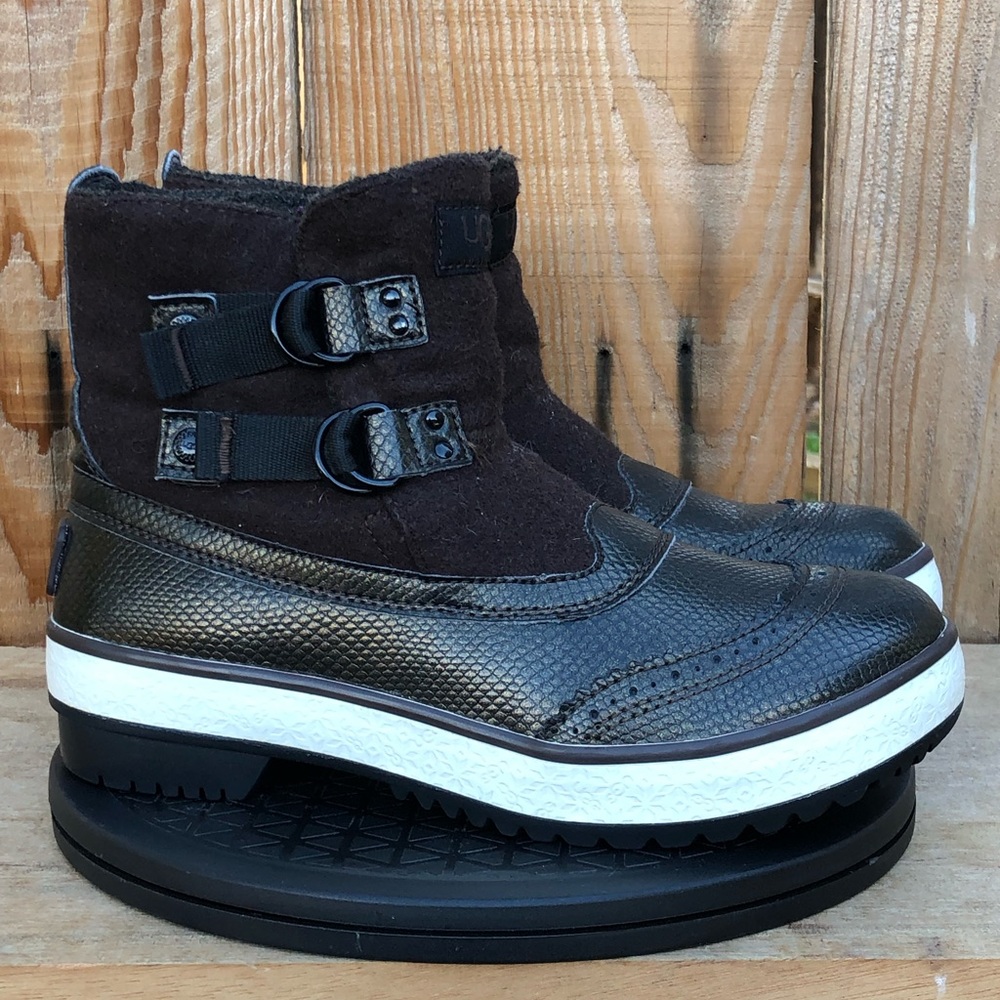 UGG Australia Waterproof Adjustable Strap Snap Closure Winter Women's Boots 6 - Picture 5 of 13